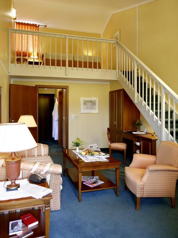 Hotel Hofmark باد بيرنباخ المظهر الخارجي الصورة