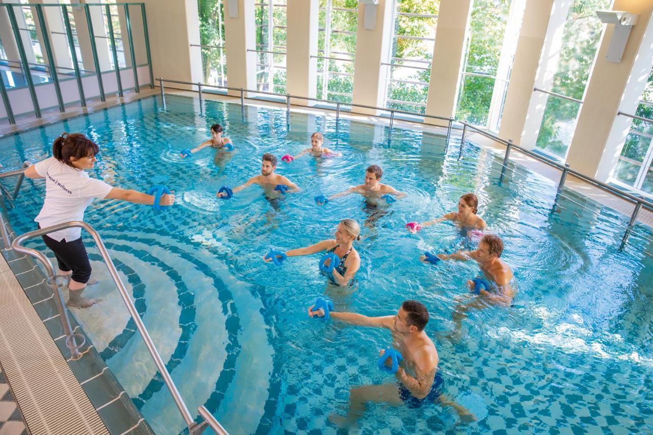 Hotel Hofmark باد بيرنباخ المظهر الخارجي الصورة